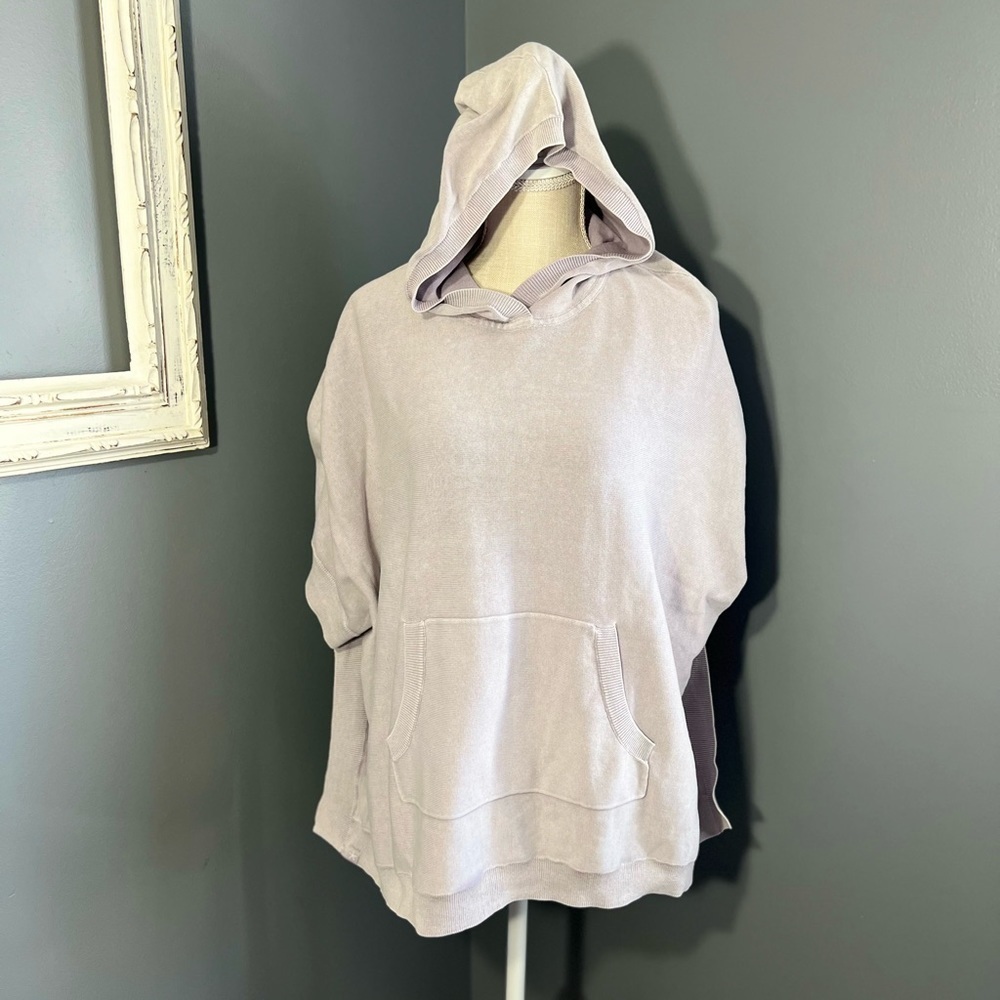 Barefoot Dreams Sunbleached Hooded Poncho One Size Soft Violet. NWT Oversized